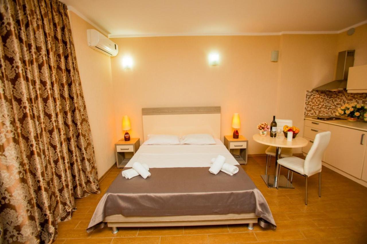 Luxury Apartments Batumi Exterior photo
