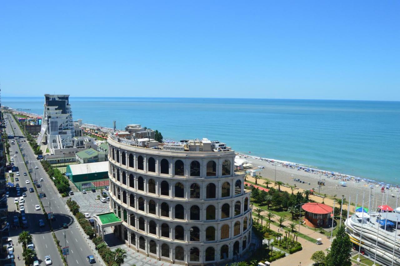 Luxury Apartments Batumi Exterior photo